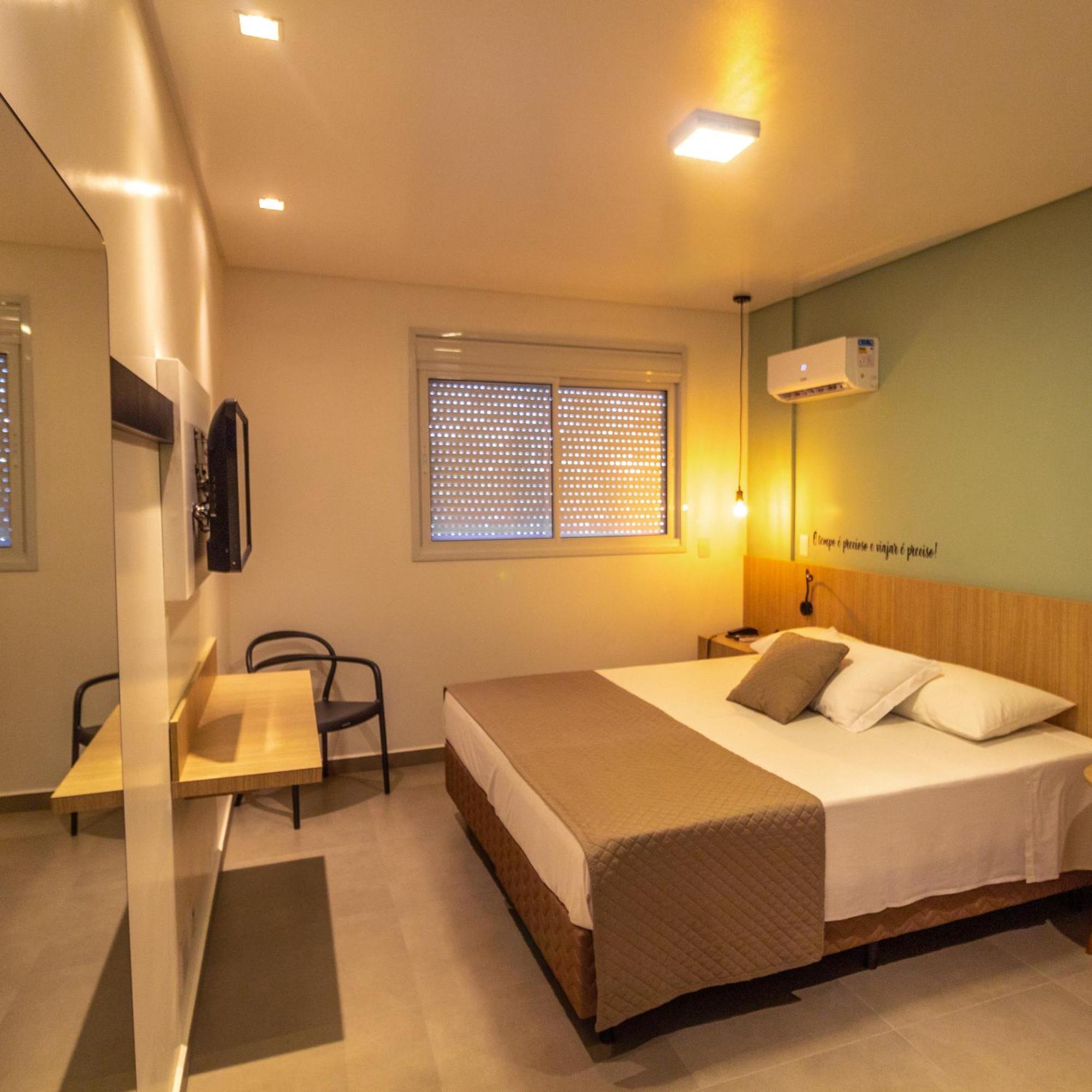 Hotel & Pousada Favareto Florianópolis Habitación foto